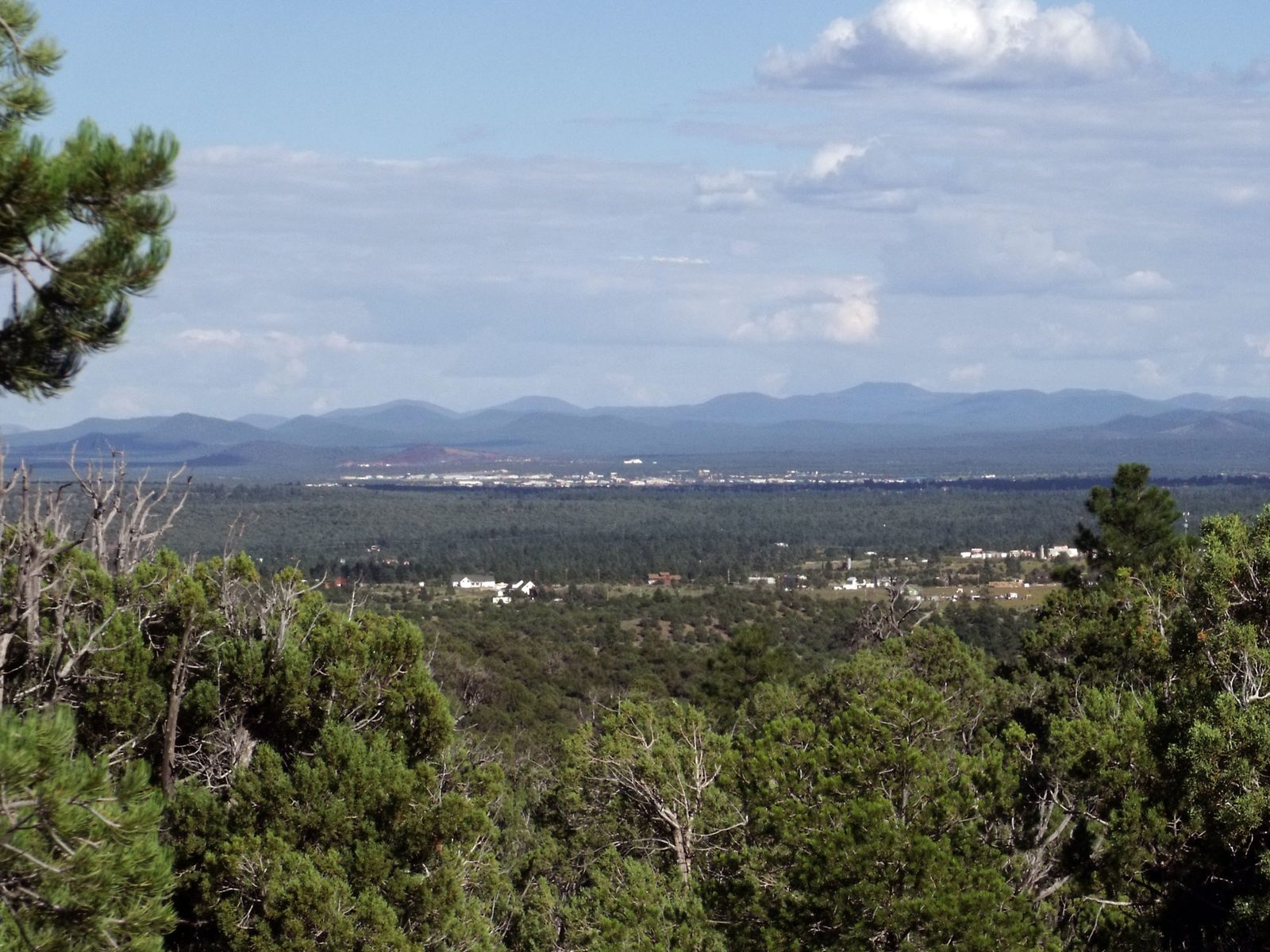 Show Low, Arizona seen from the northwest